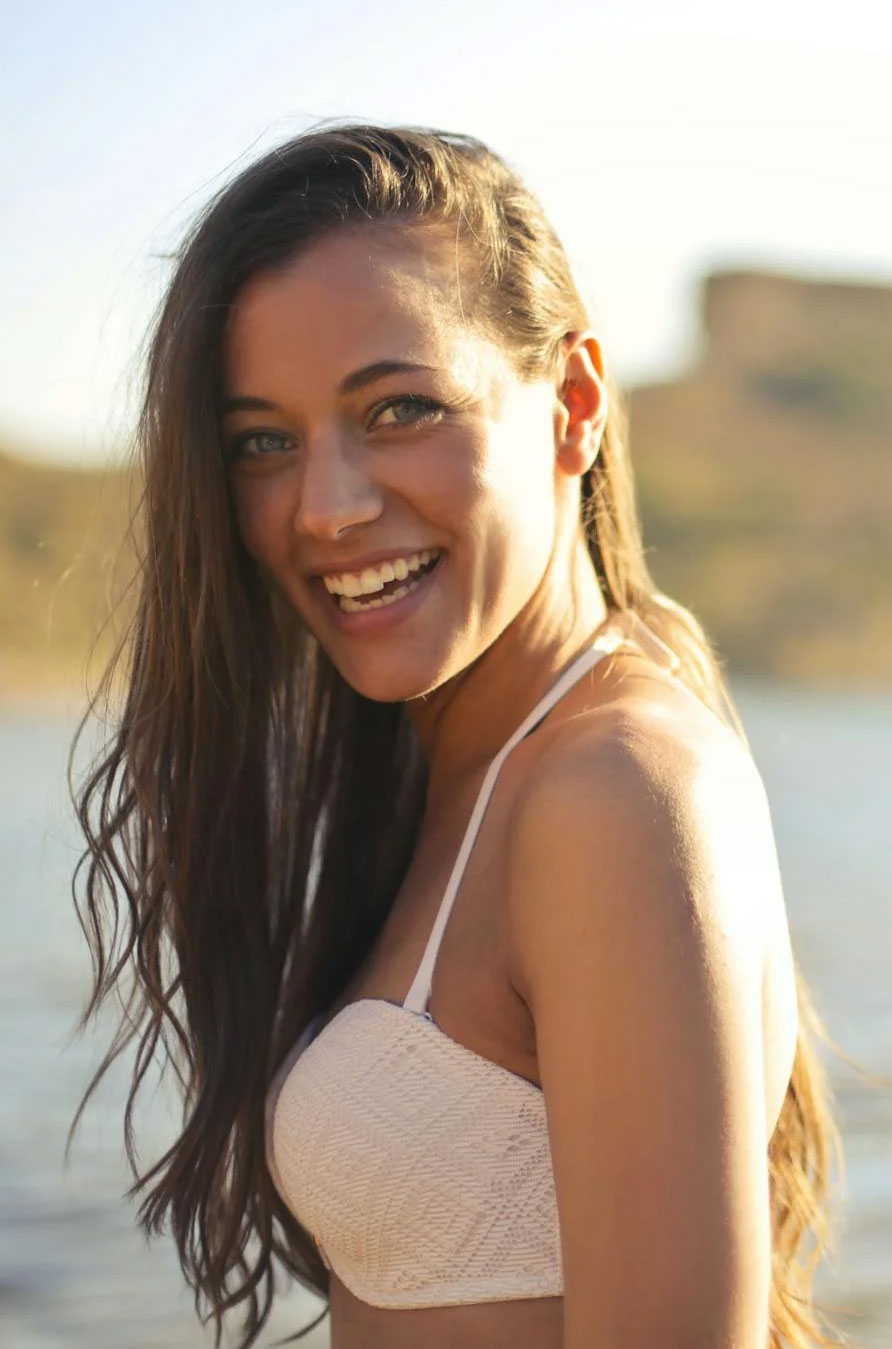 Vertical placeholder image 1